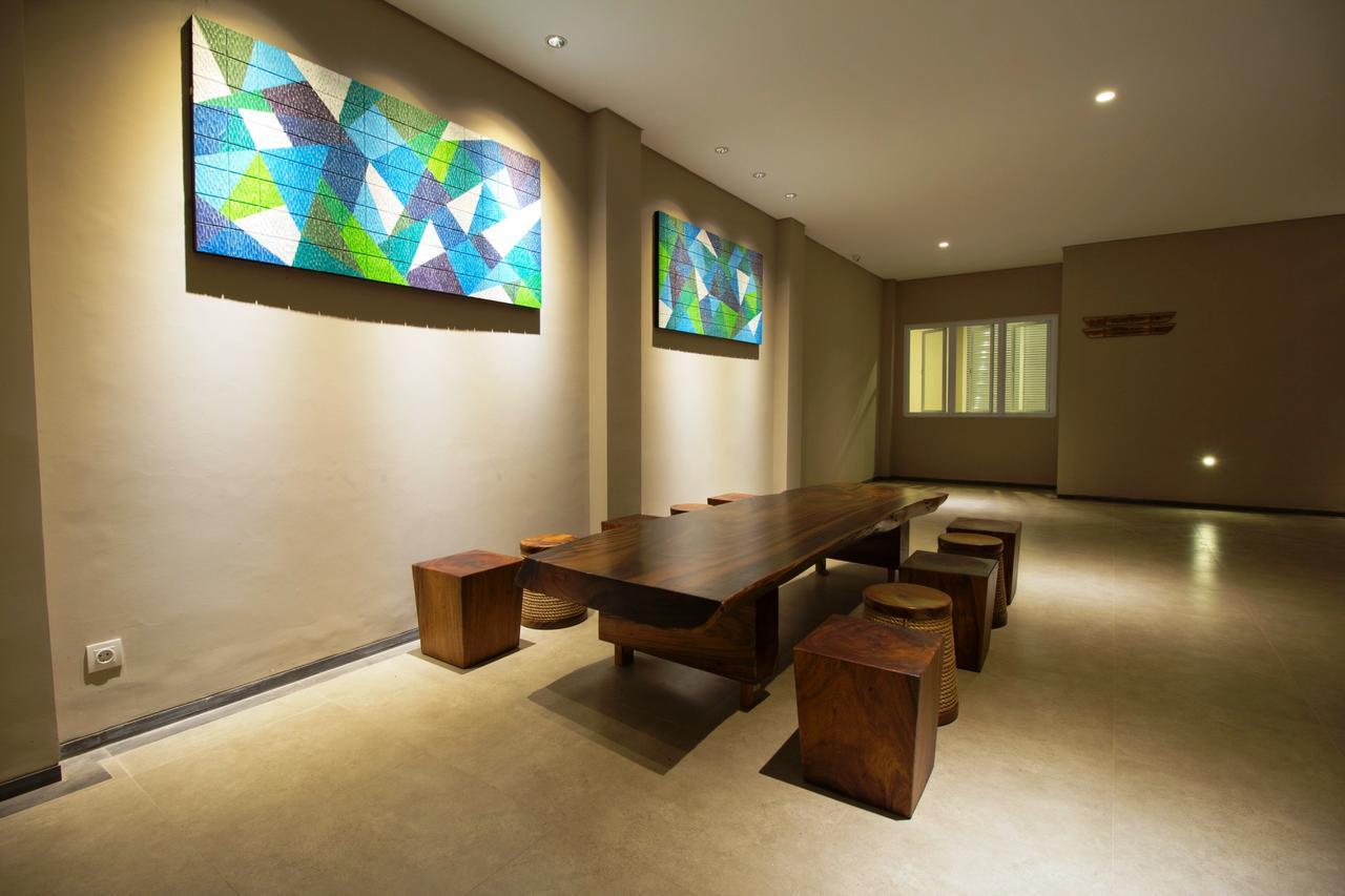 Vinotel Cirebon Extérieur photo