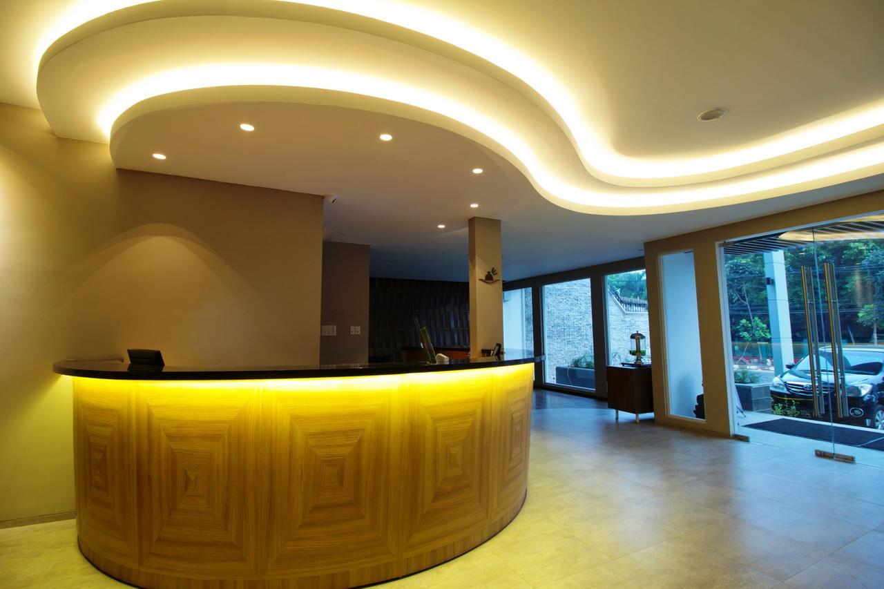 Vinotel Cirebon Extérieur photo