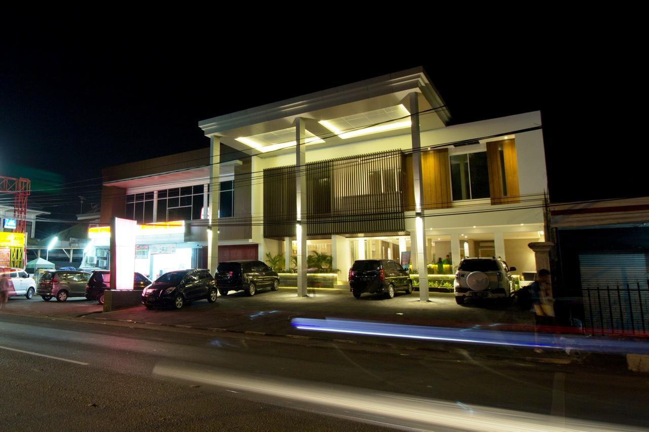 Vinotel Cirebon Extérieur photo