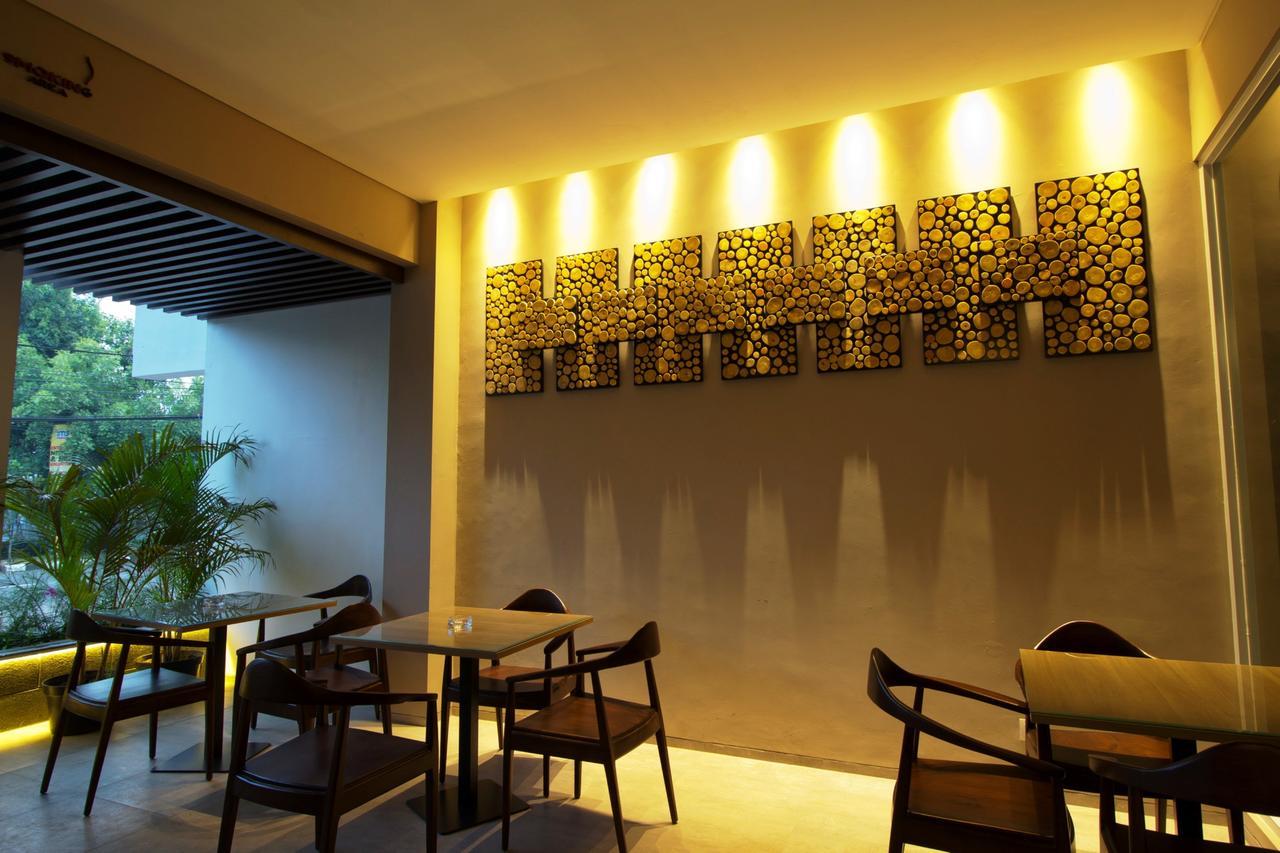 Vinotel Cirebon Extérieur photo