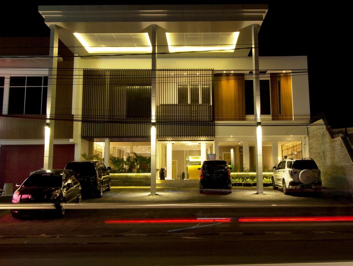 Vinotel Cirebon Extérieur photo