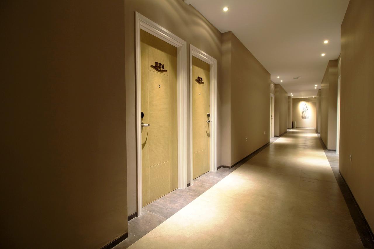 Vinotel Cirebon Extérieur photo